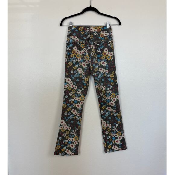 Mother High Rise Faded Floral Kick Flare Jeans in Pushing Daisies 24 - Picture 7 of 9